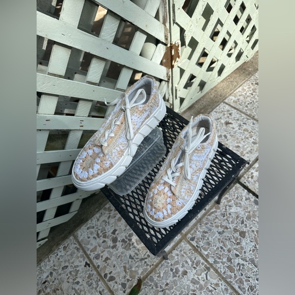 Free People Catch Me If You Can Sneakers - Picture 5 of 9